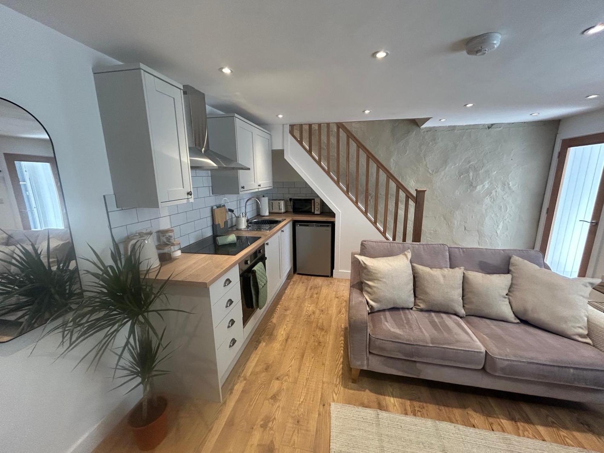 Cosy Modern Miners Cottage Llanllechid Экстерьер фото