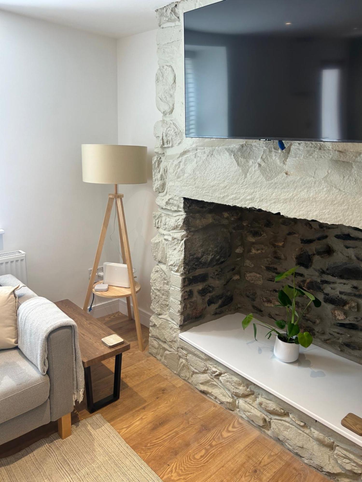 Cosy Modern Miners Cottage Llanllechid Экстерьер фото