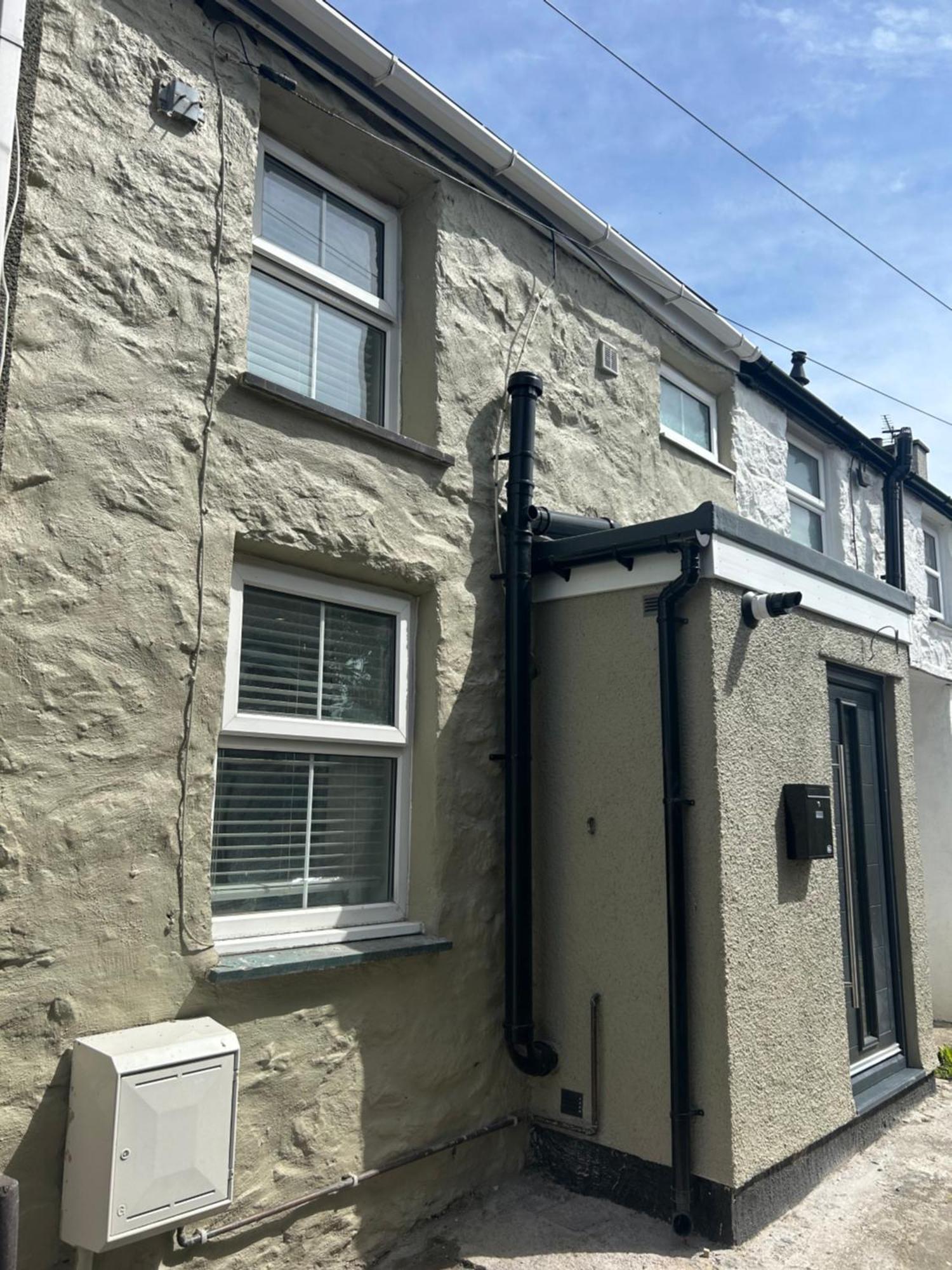 Cosy Modern Miners Cottage Llanllechid Экстерьер фото
